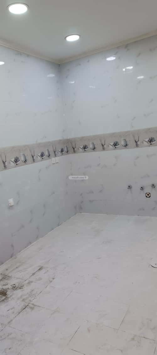5 bedroom apartment in Dahiat King Fahd 4