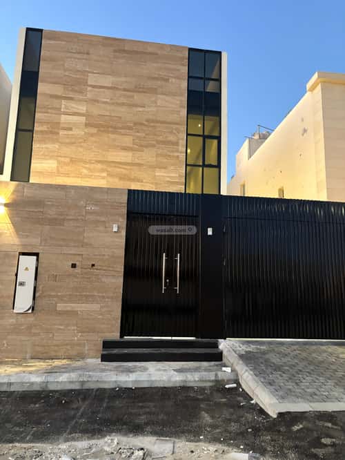 6 bedroom villa in Dahiat King Fahd 3