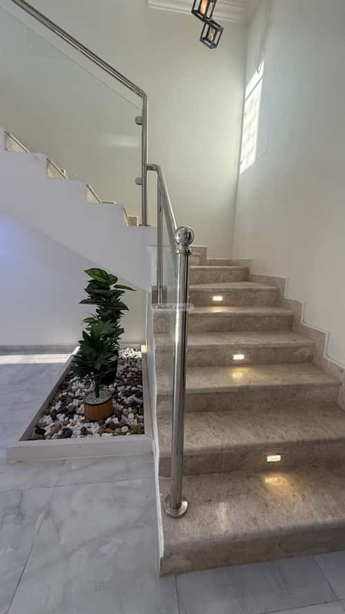 7 bedroom villa in Dahiat King Fahd 4