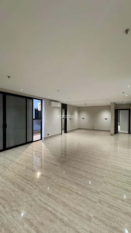 3 bedroom apartment in Dahiat King Fahd 4