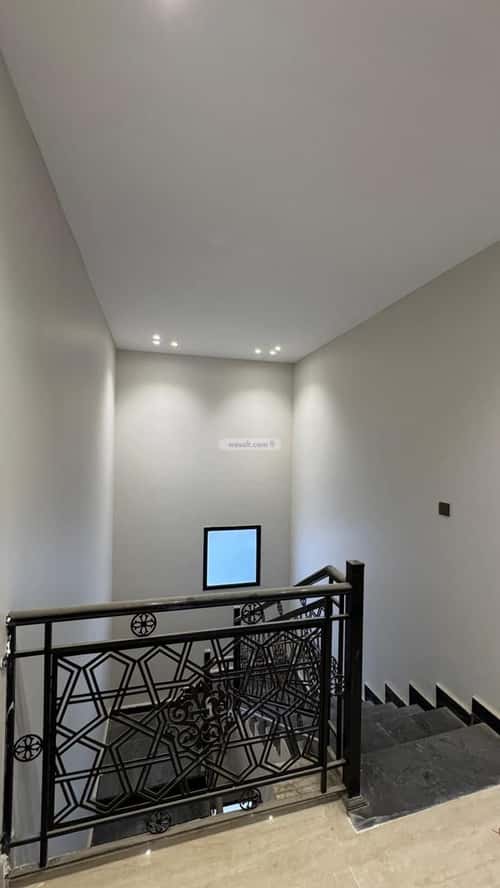 6 bedroom villa in Dahiat King Fahd 2