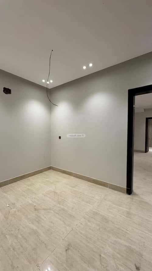 6 bedroom villa in Dahiat King Fahd 13