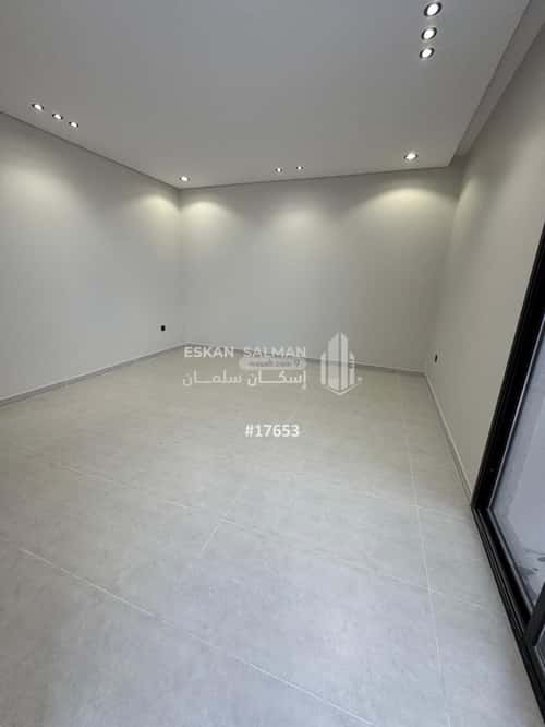 5 bedroom villa in Dahiat King Fahd 6