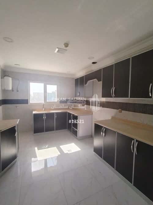 4 bedroom apartment in Madinat Al Umal, Eastern Province 2
