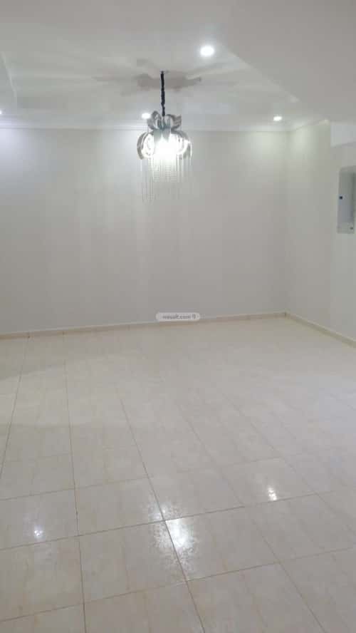 6 bedroom villa in Dahiat King Fahd 4