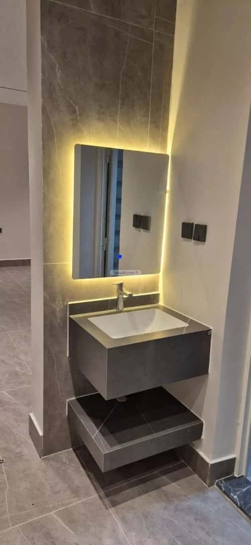 4 bedroom apartment in Dahiat King Fahd 4