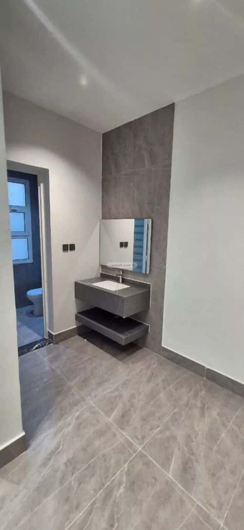 4 bedroom apartment in Dahiat King Fahd 3