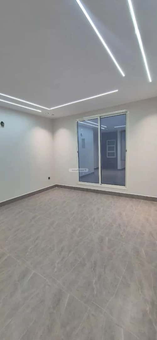 4 bedroom apartment in Dahiat King Fahd 5