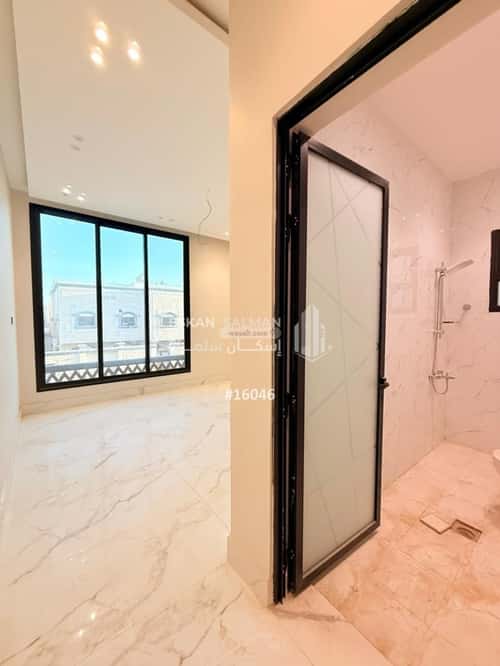 5 bedroom villa in Dahiat King Fahd 1