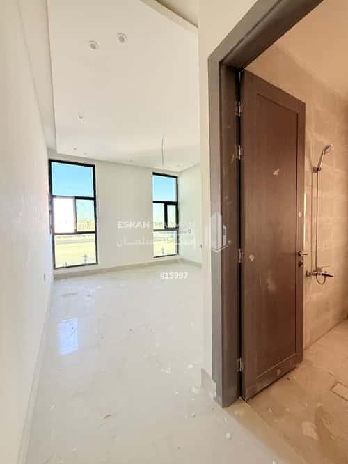 فيلا 6 غرف في ضاحية الملك فهد 2