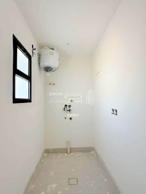 فيلا 6 غرف في ضاحية الملك فهد 3