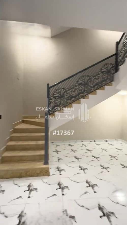 9 bedroom villa in Dahiat King Fahd 5