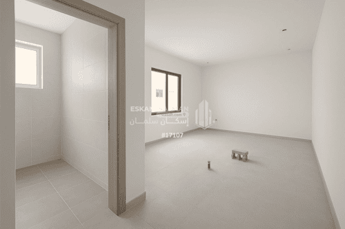 5 bedroom villa in Dahiat King Fahd 4