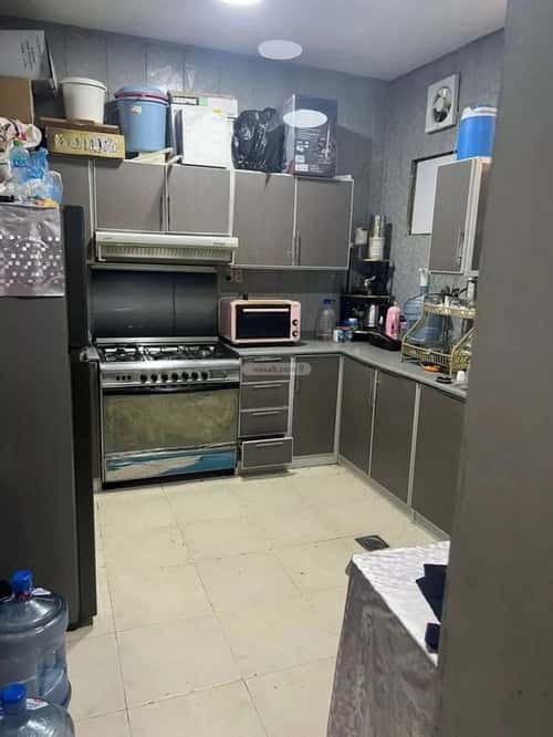 4 bedroom apartment in Al Mazrouiyah 4