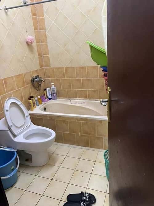 4 bedroom apartment in Al Mazrouiyah 7