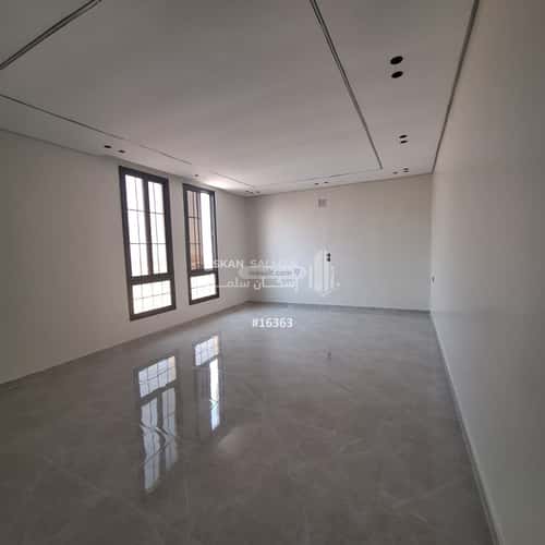 شقة 5 غرف في ضاحية الملك فهد 4