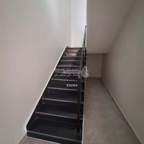 5 bedroom apartment in Dahiat King Fahd 2