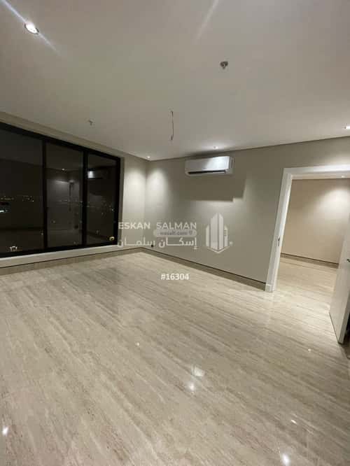 شقة 6 غرف في ضاحية الملك فهد 5