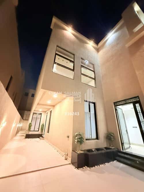 9 bedroom villa in Ash Shulah 5