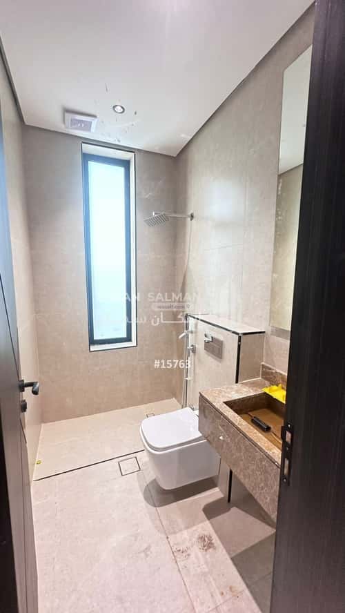 5 bedroom apartment in Dahiat King Fahd 5