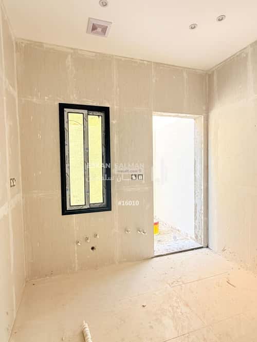 6 bedroom villa in Dahiat King Fahd 6