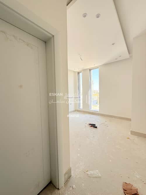 6 bedroom villa in Dahiat King Fahd 4