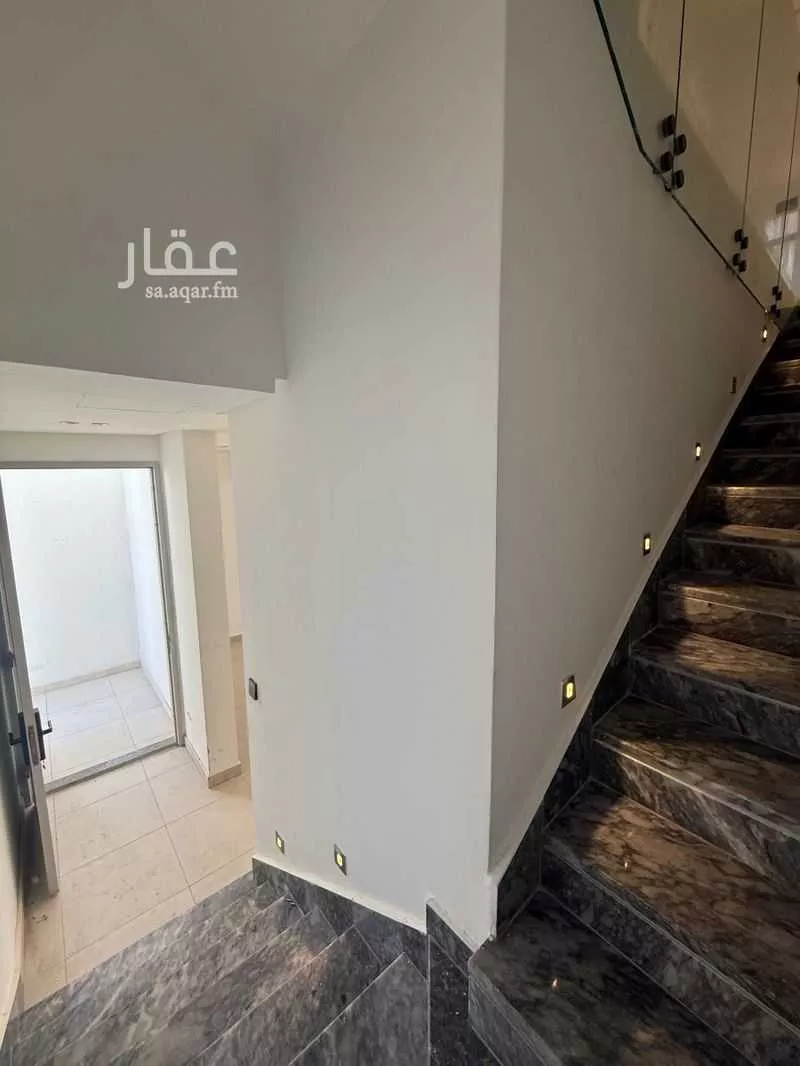 4 bedroom villa in Al Khuzama, Eastern Province 9