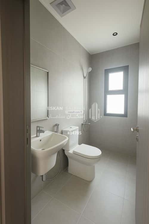 5 bedroom villa in Dahiat King Fahd 6