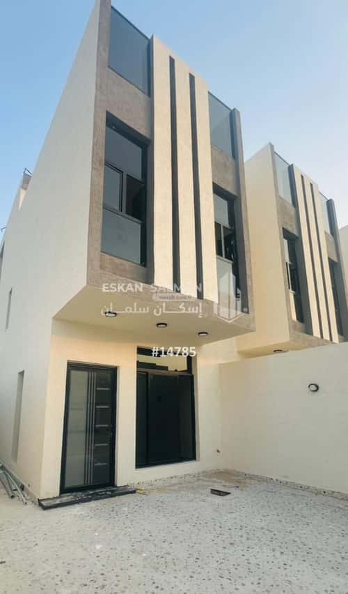 5 bedroom villa in Dahiat King Fahd 5