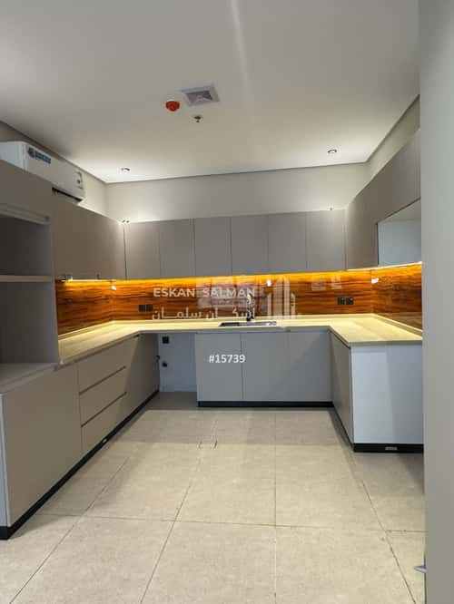 6 bedroom apartment in Dahiat King Fahd 2