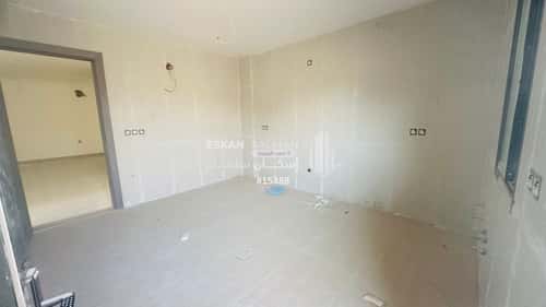 4 bedroom villa in Dahiat King Fahd 3