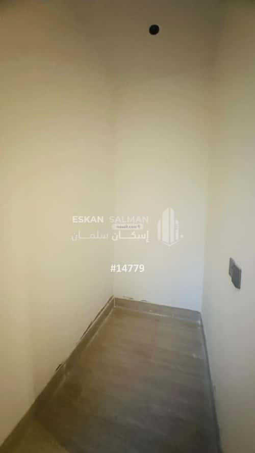 فيلا 8 غرف في ضاحية الملك فهد 2