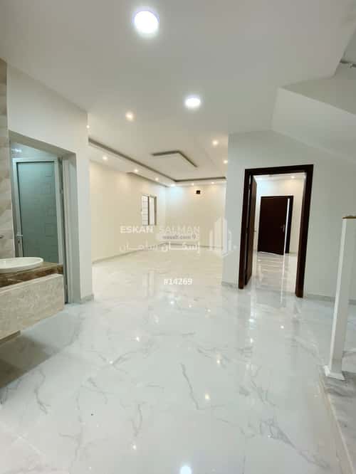 10 bedroom villa in Dahiat King Fahd 3