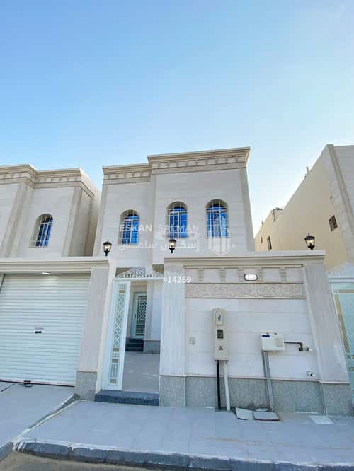 10 bedroom villa in Dahiat King Fahd 3