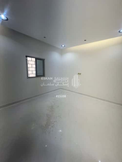 5 bedroom apartment in Uhud 2