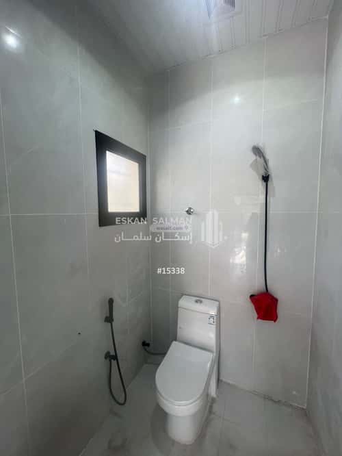 5 bedroom apartment in Uhud 4