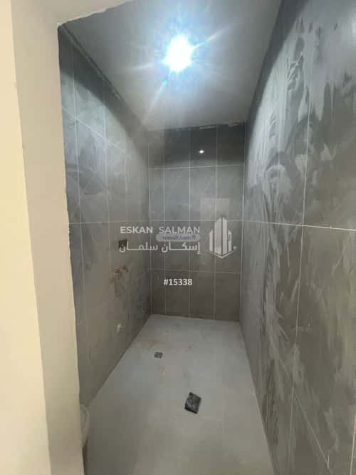 5 bedroom apartment in Uhud 6