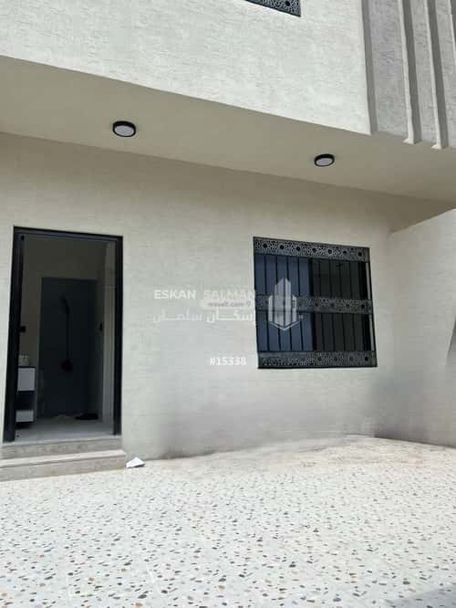 5 bedroom apartment in Uhud 2