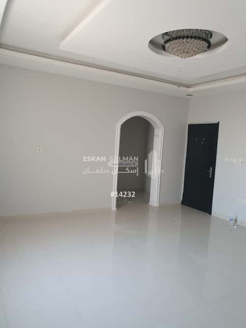 فيلا 11 غرف في ضاحية الملك فهد 4