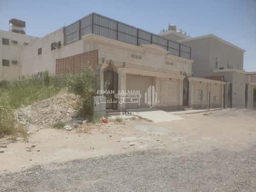 فيلا 11 غرف في ضاحية الملك فهد 7