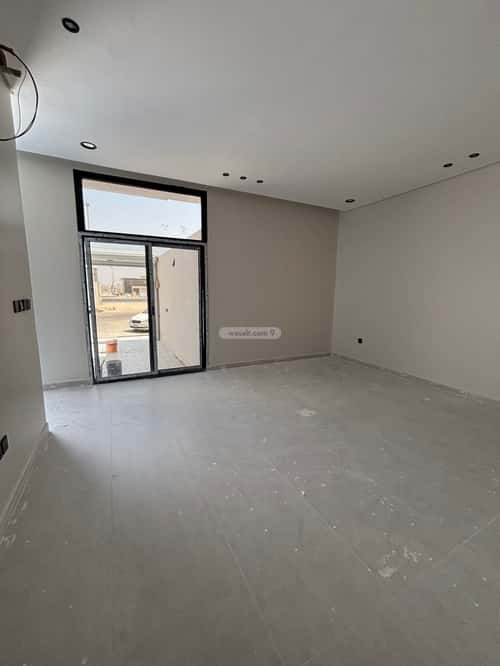 5 bedroom villa in Dahiat King Fahd 8