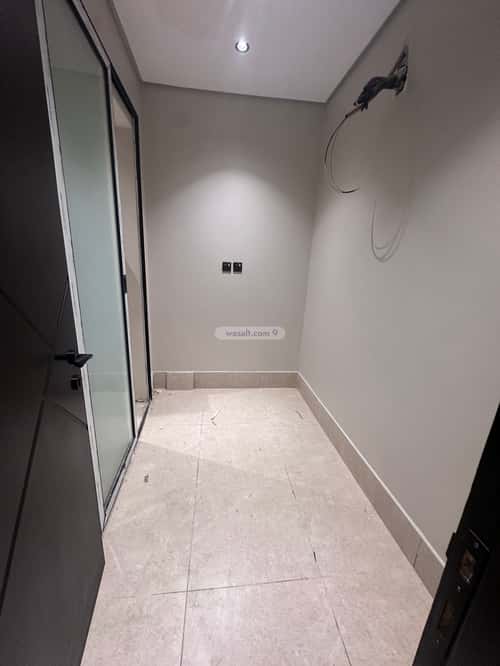 5 bedroom apartment in Dahiat King Fahd 13
