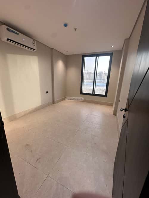 5 bedroom apartment in Dahiat King Fahd 6