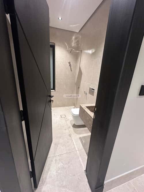 6 bedroom apartment in Dahiat King Fahd 2