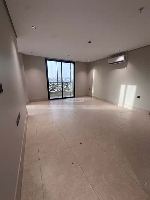 6 bedroom apartment in Dahiat King Fahd 4