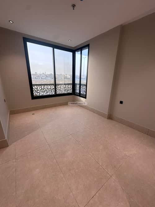 6 bedroom apartment in Dahiat King Fahd 2