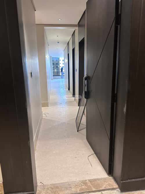 6 bedroom apartment in Dahiat King Fahd 8