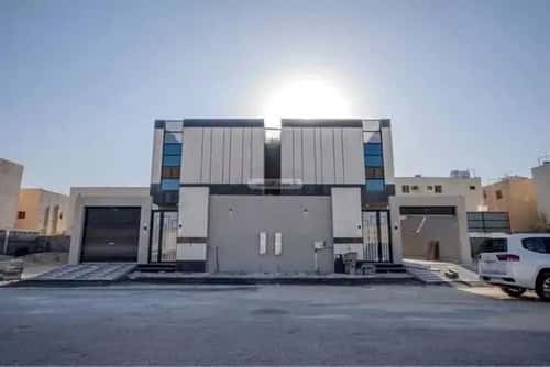 فيلا 7 غرف في ضاحية الملك فهد 2