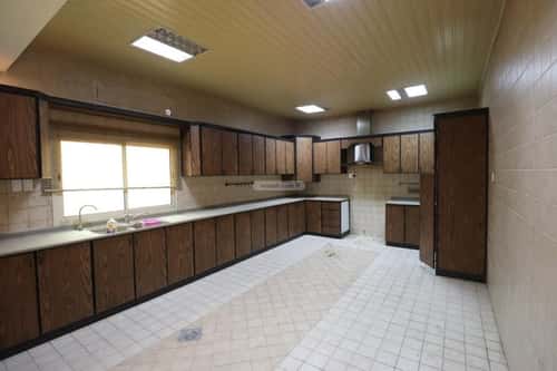 7 bedroom villa in East Beach 11
