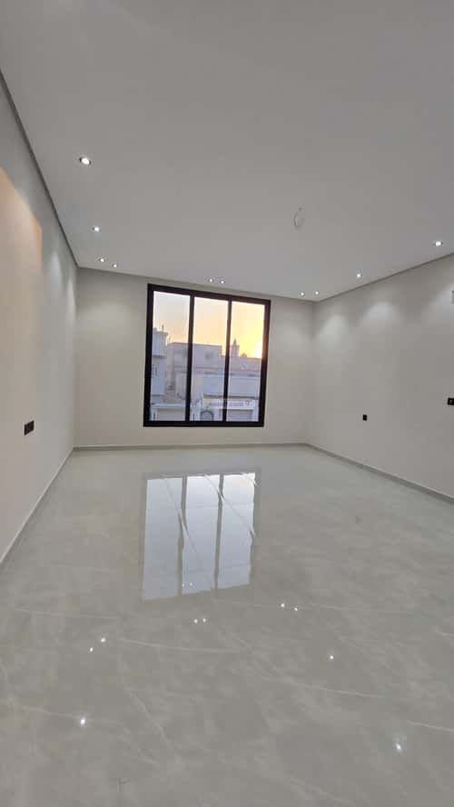 6 bedroom villa in Dahiat King Fahd 3